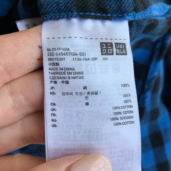 Black-Blue Buffalo Plaid Uniqlo Button Up Flannel - Picture 10 of 12